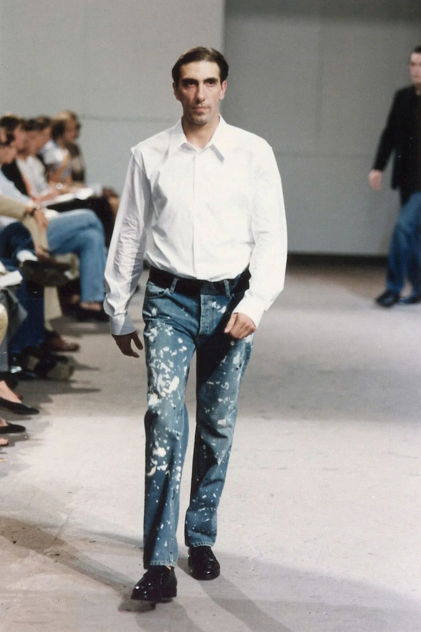 2000 Vintage Sanded Denim Painter Jeans (Dark Wash)