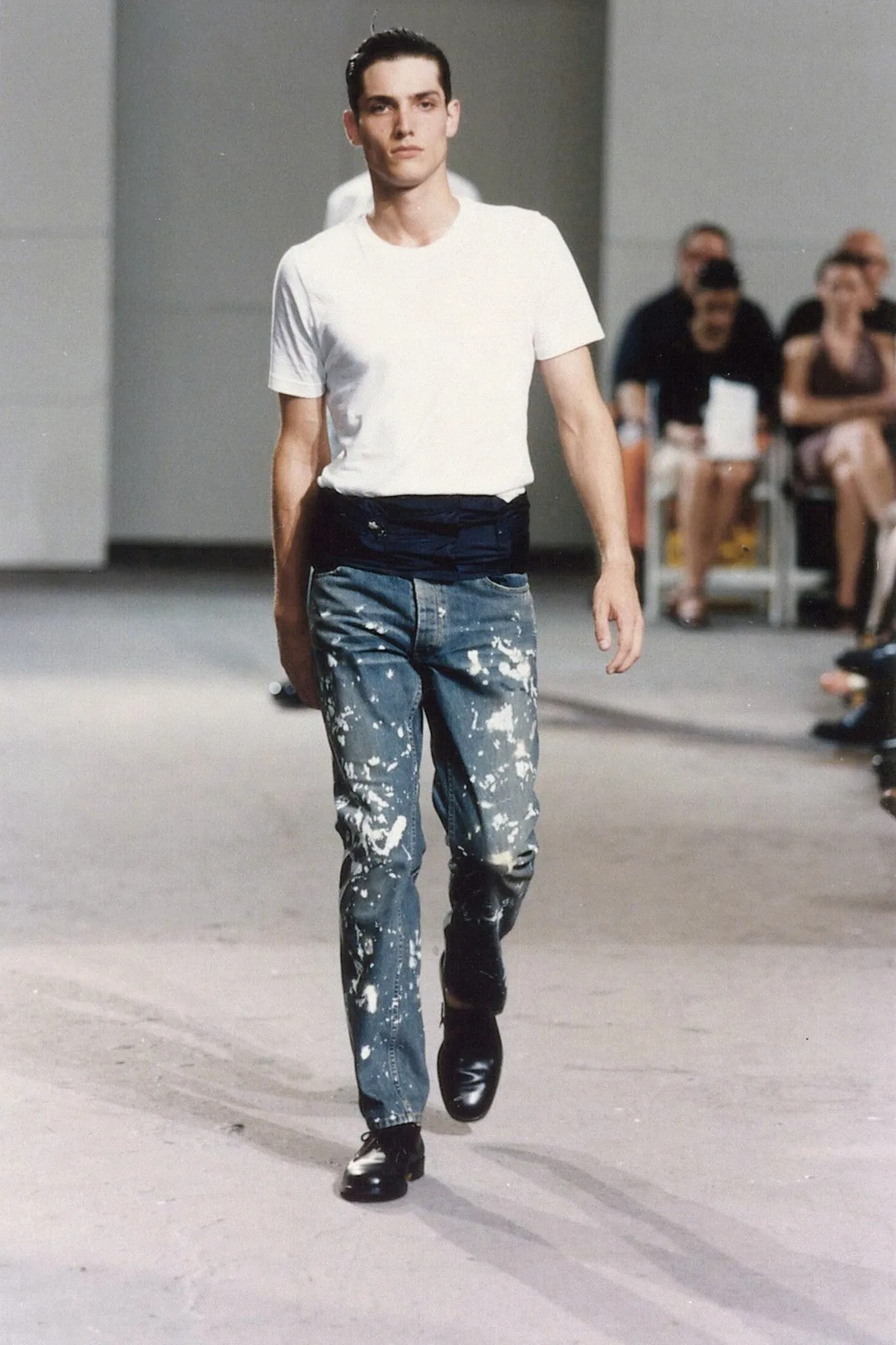 2000 Vintage Sanded Denim Painter Jeans (Dark Wash)