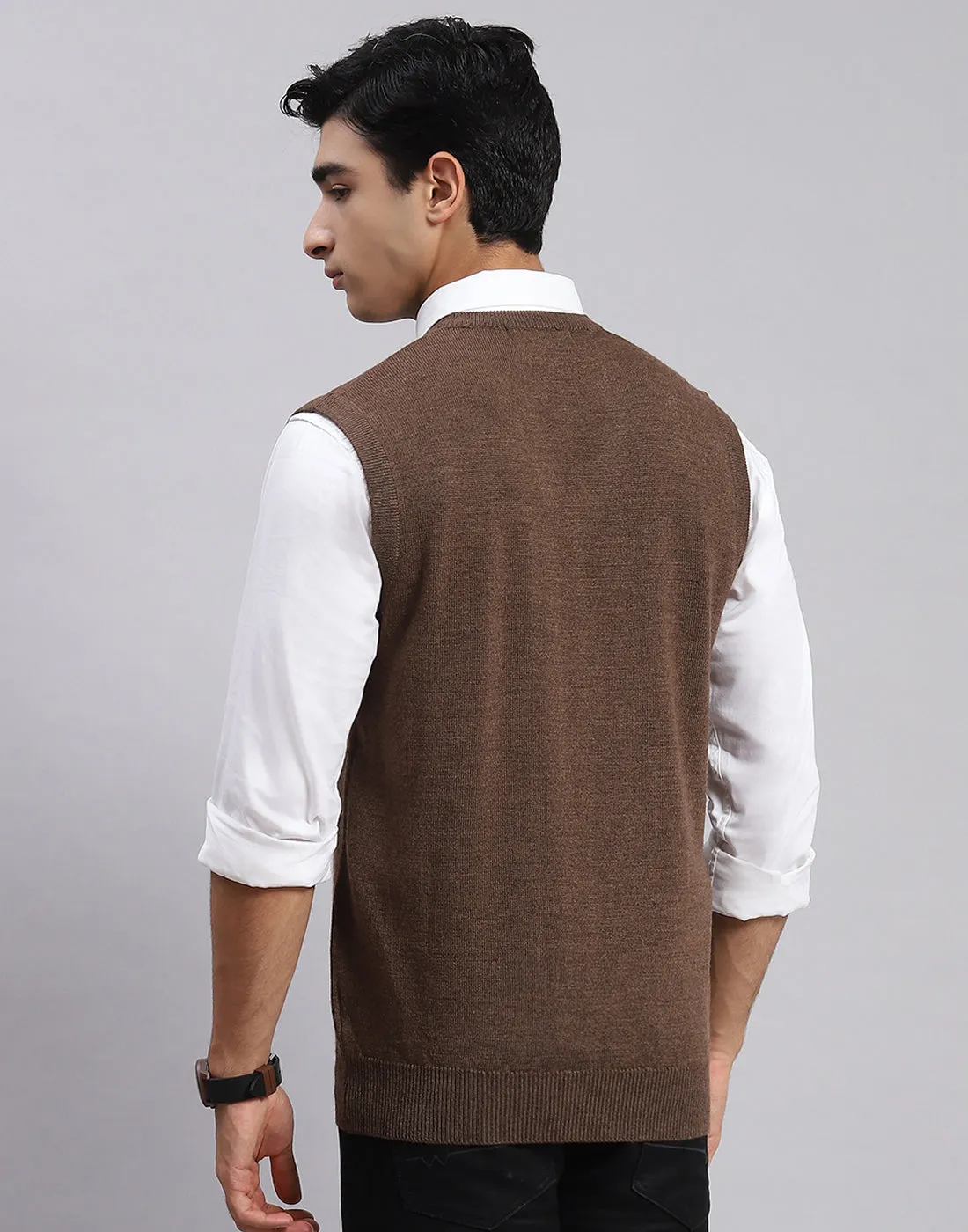 Men Brown Solid V Neck Sleeveless Sweaters/Pullovers