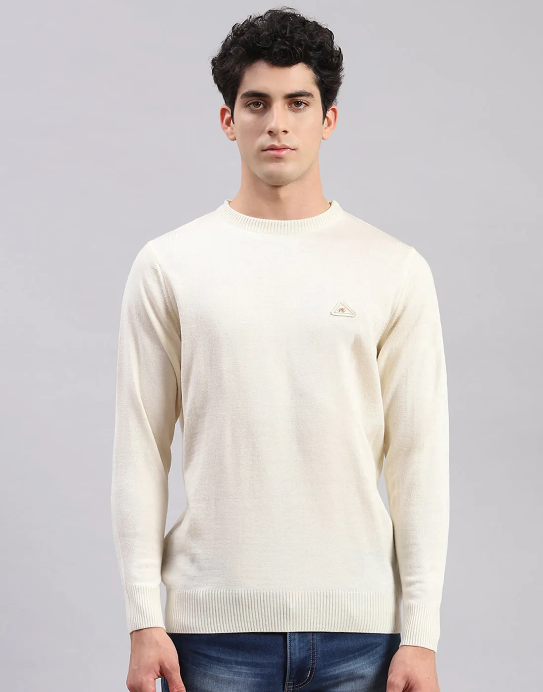 Men Cream Solid Round Neck Full Sleeve Sweaters/Pullovers