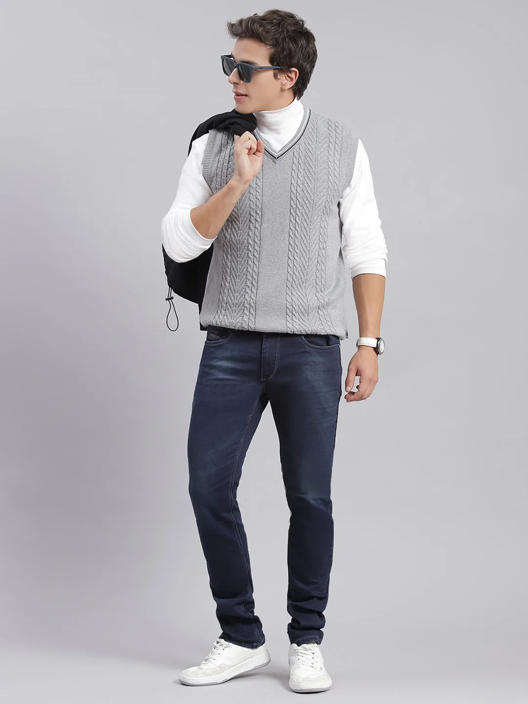 Men Grey Self Design V Neck Sleeveless Sweaters/Pullovers