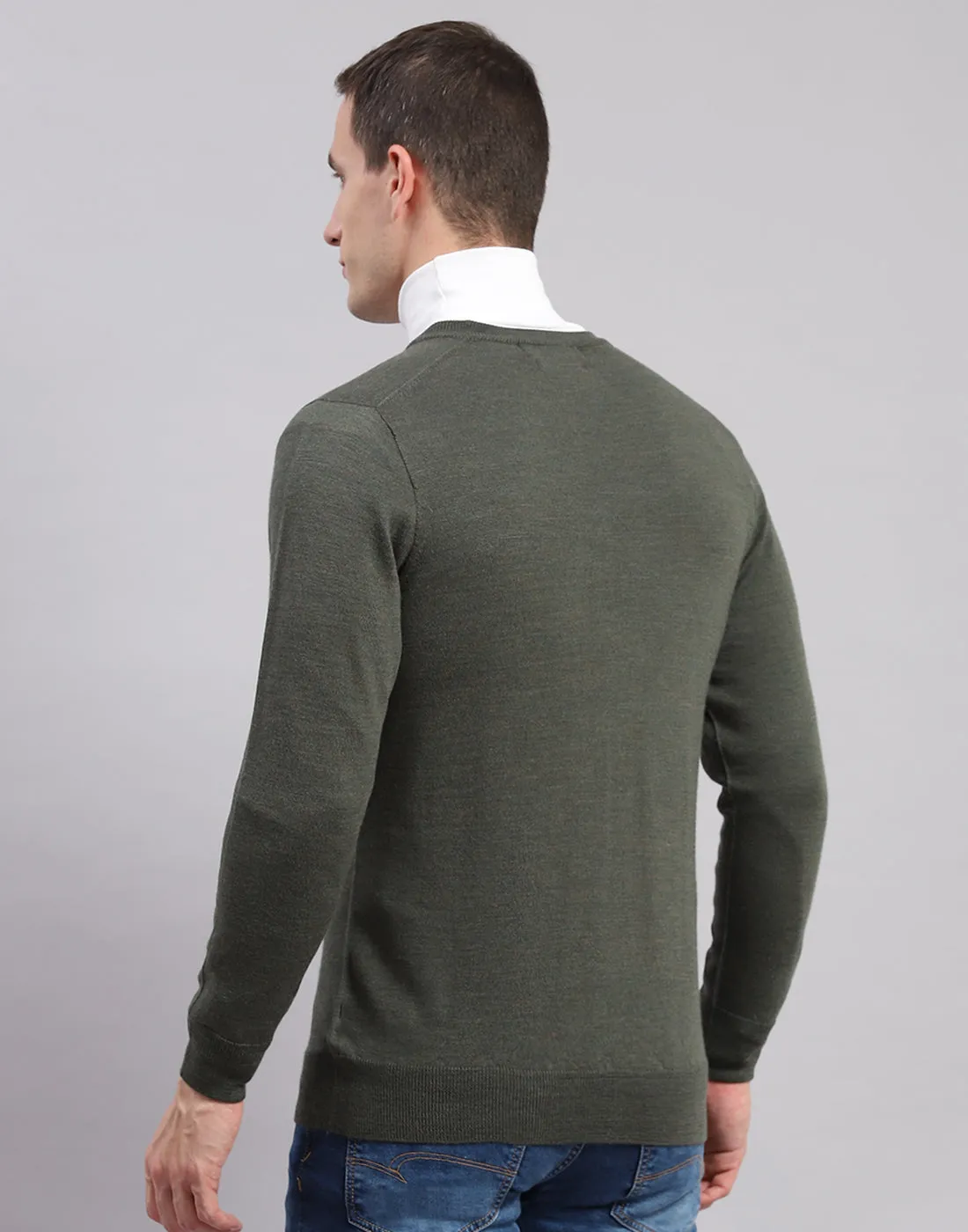 Men Olive Solid V Neck Full Sleeve Sweaters/Pullovers