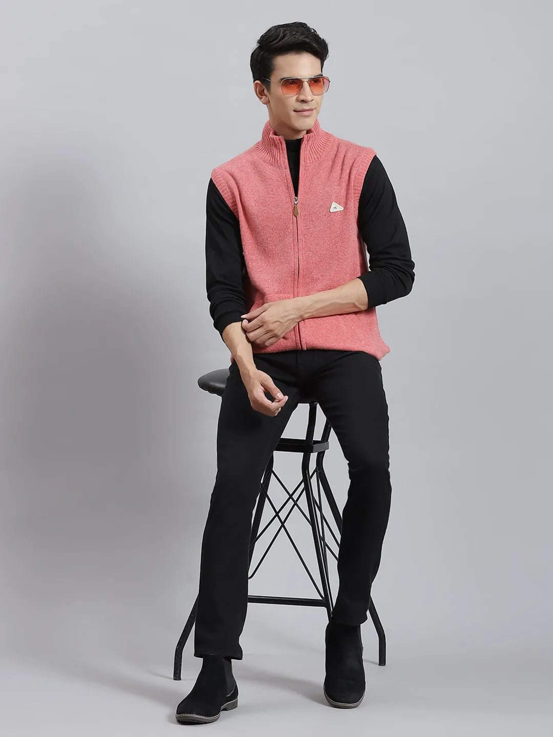 Men Red Solid Stand Collar Sleeveless Sweaters/Pullovers