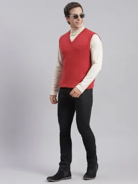 Men Red Solid V Neck Sleeveless Sweaters/Pullovers