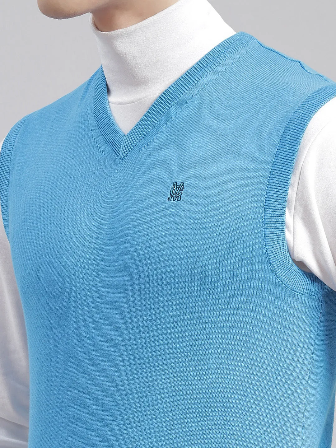 Men Turquoise Blue Solid V Neck Sleeveless Sweaters/Pullovers