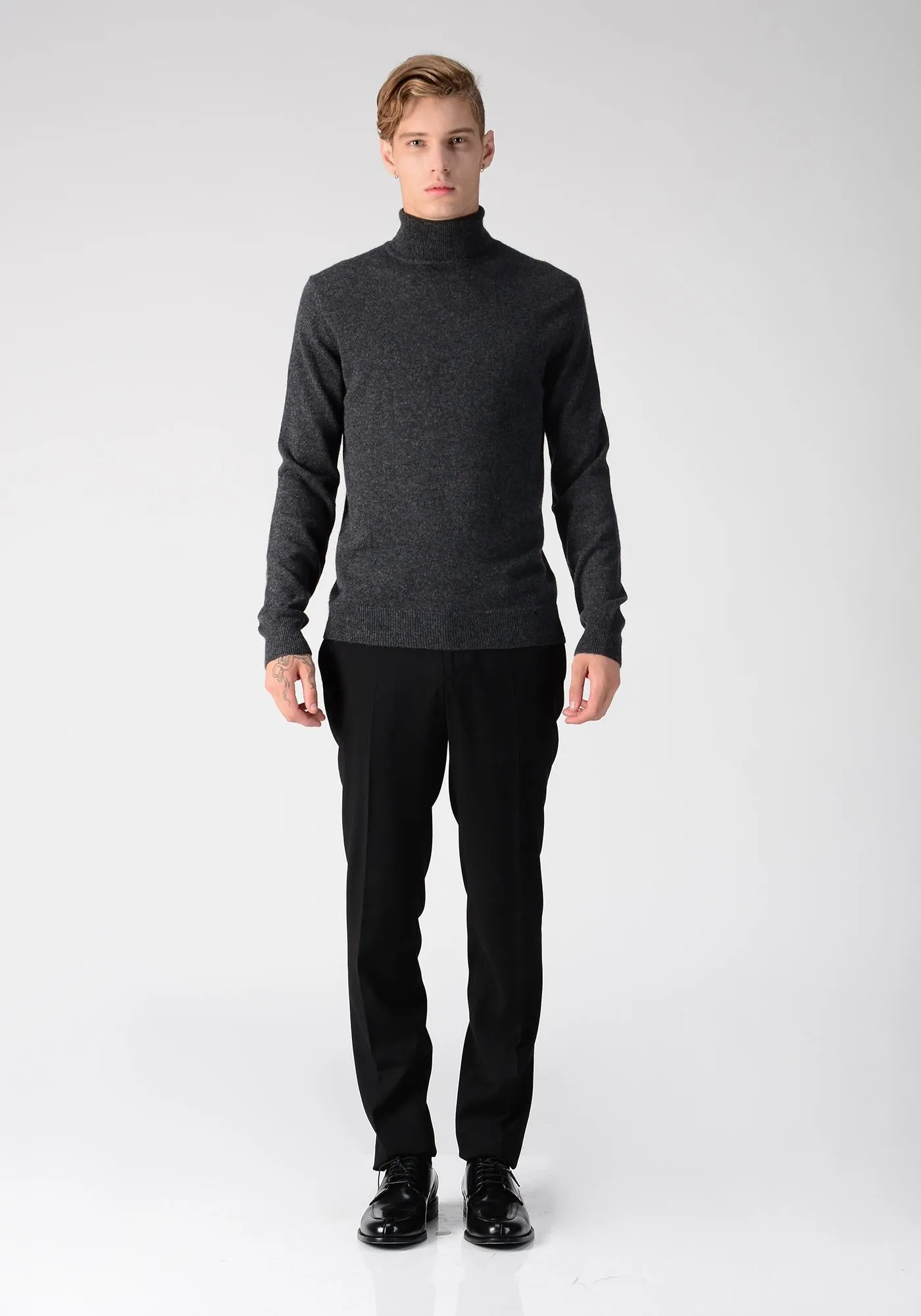 Men Turtleneck Sweater_Graphite