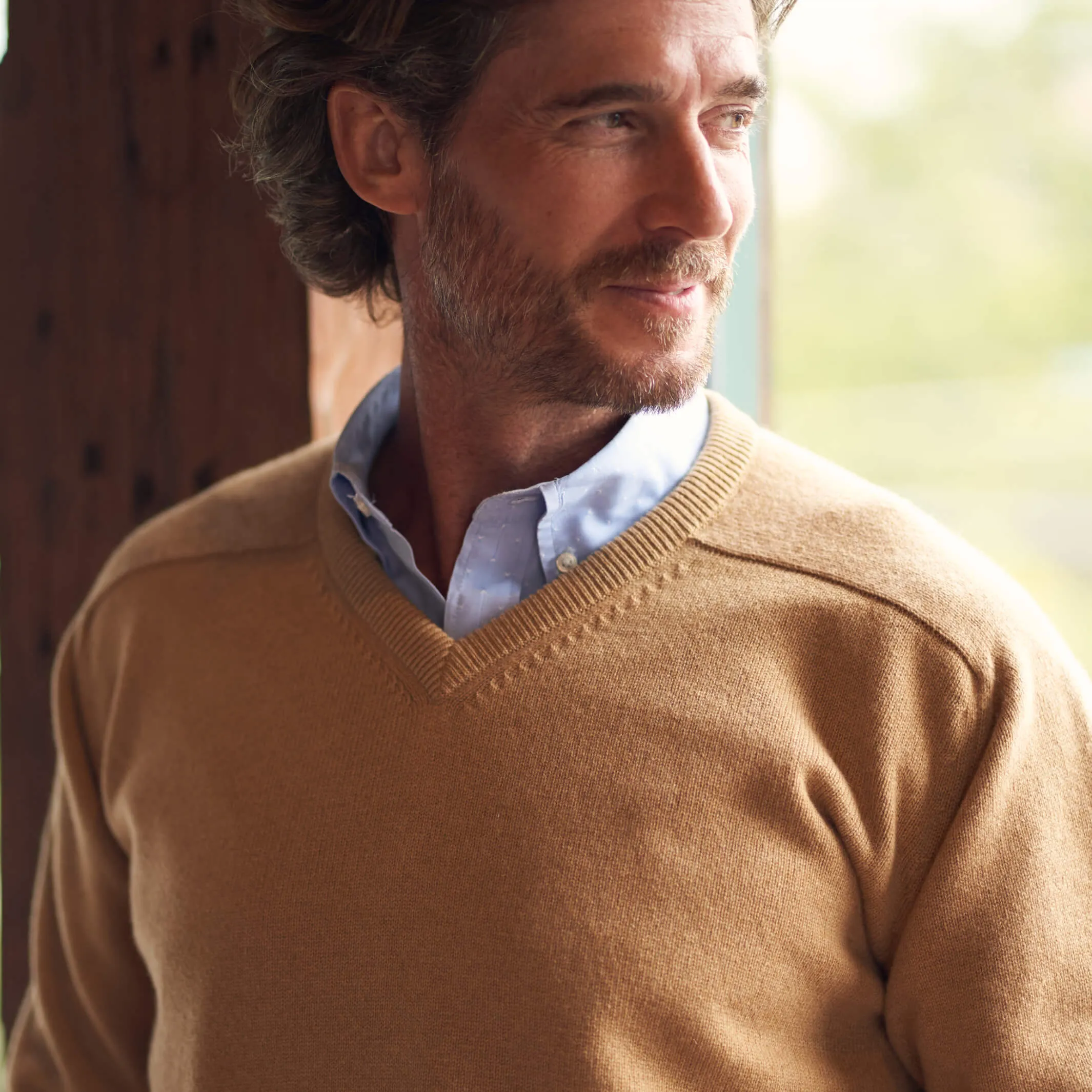 The Douglas 4-Ply Cashmere V-Neck Sweater