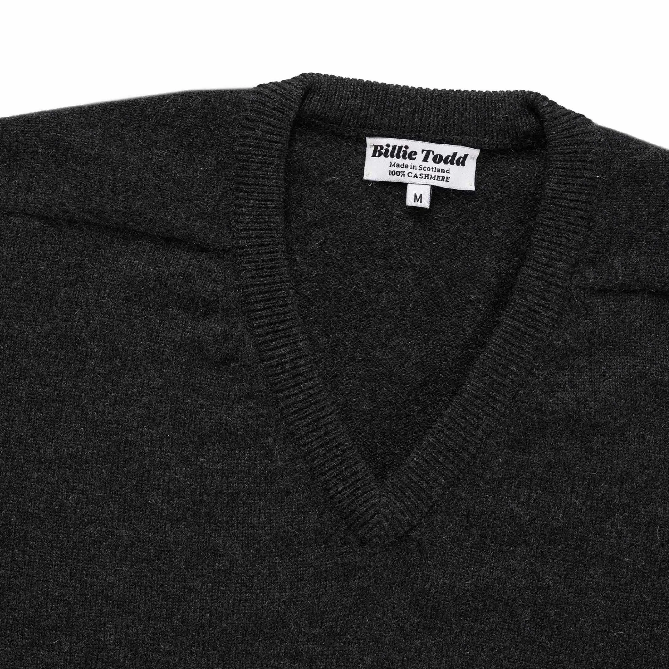 The Douglas 4-Ply Cashmere V-Neck Sweater