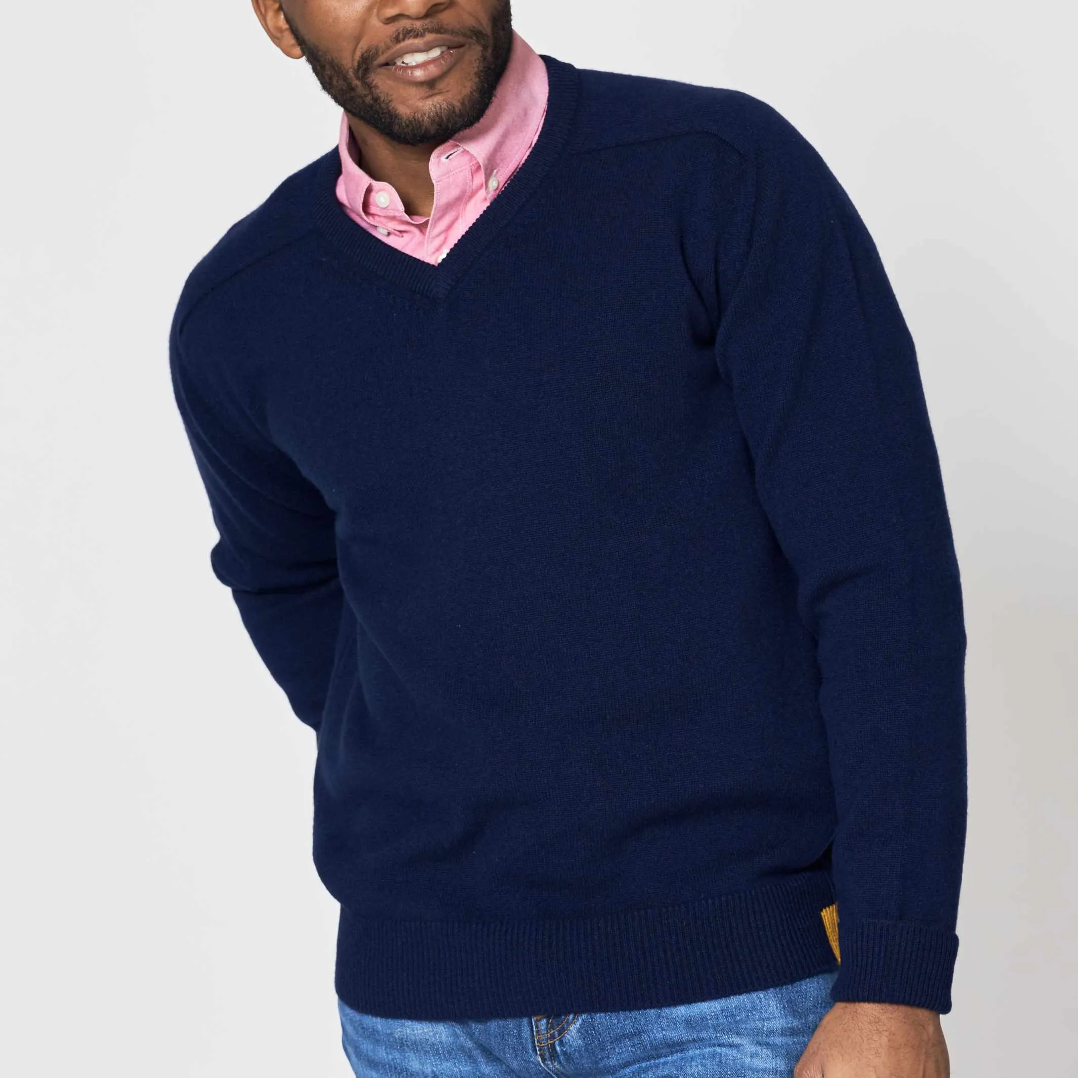 The Douglas 4-Ply Cashmere V-Neck Sweater